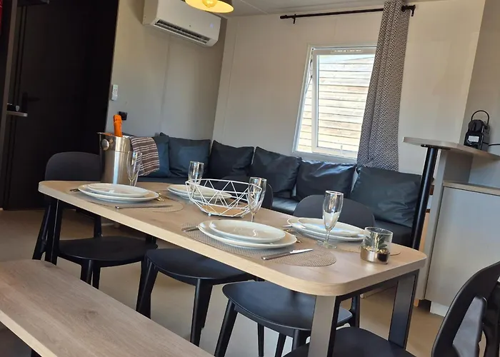 La Dolce Vita Mediterraneenne Mobil Home A 200M De La Plage Parc Aquatique Camping 5 Etoiles Les Dunes Kamp alanı *